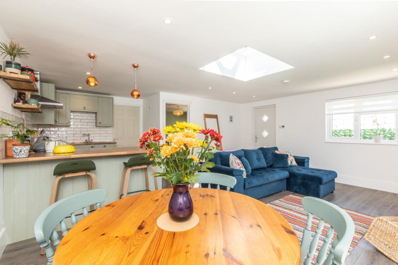 Beach, Hills, Food, Scenic Walks-The Kelp House. Peacehaven Exterior photo